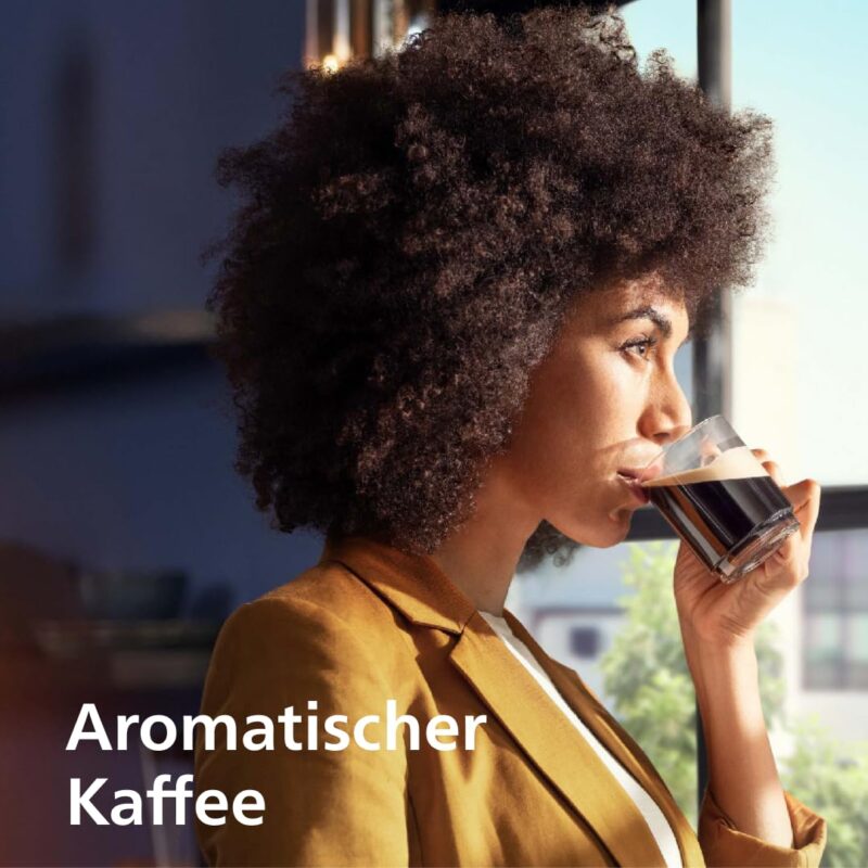 PHILIPS Serie 5500 Kaffeevollautomat inkl. Latte Go, SilentBrew-Technologie, Schnellstart. Aromatischer Kaffee aus frisch gemahlenen Bohnen, 20 Heiß- und Eisgetränke, Grau (EP5544/50) – Bild 6